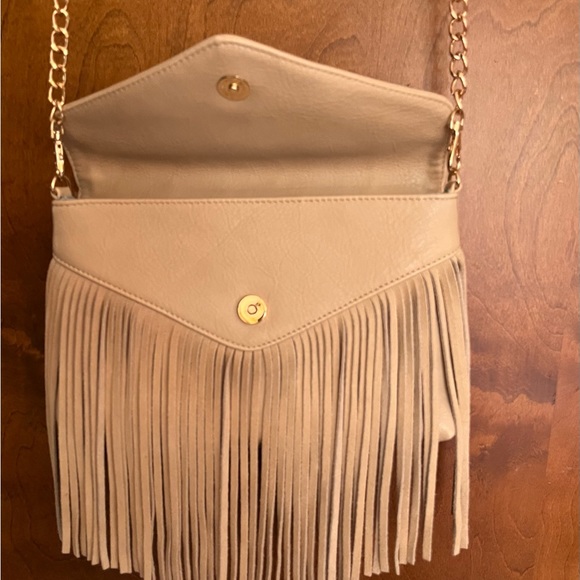 MODE LUXE NWOT Faux Leather Crossbody/Clutch in Taupe Color Excellent Condition - Picture 2 of 11